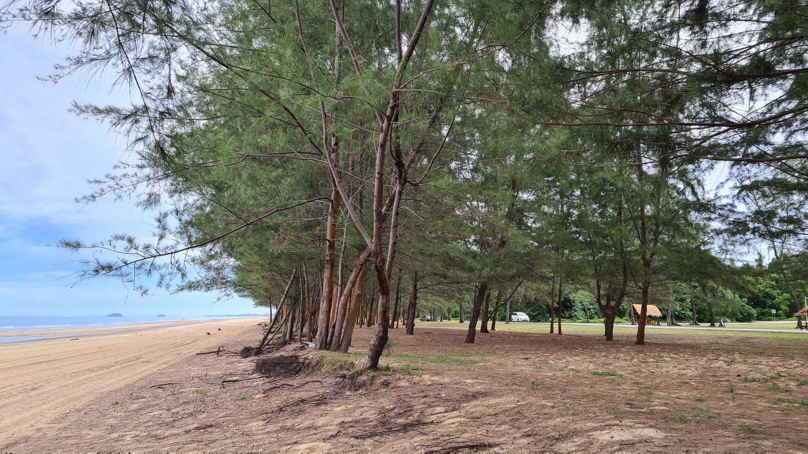 Zdjęcie Hiburan Beach obszar udogodnień