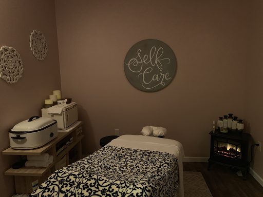 Massage Therapist «A New Attitude Salon and Spa», reviews and photos, 565 Coffeen St, Watertown, NY 13601, USA