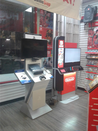 Video Game Store «GameStop», reviews and photos, 215 W Merrick Rd, Valley Stream, NY 11580, USA