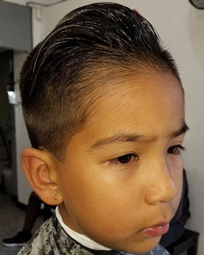 Barber Shop «A Little Off the Top Barber Shop», reviews and photos, 2712 MacArthur Blvd, Oakland, CA 94602, USA