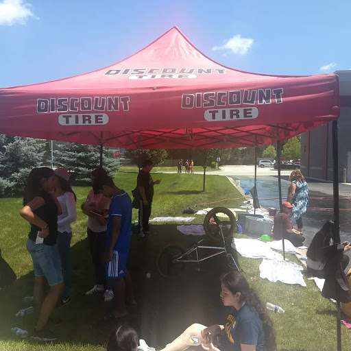Tire Shop «Discount Tire Store - Roundlake Beach, IL», reviews and photos, 2125 N Illinois 83, Round Lake Beach, IL 60073, USA