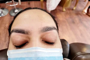 Rhea eyebrow threading 2 image