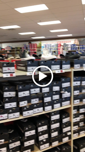 Shoe Store «Famous Footwear», reviews and photos, 975 I-30 Frontage Rd, Rockwall, TX 75087, USA