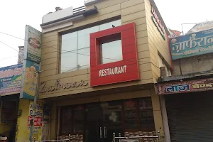Zafraan Restaurant image