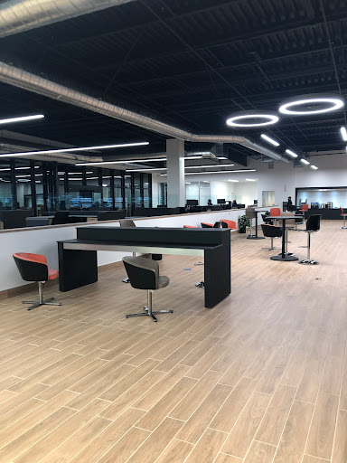 Mercedes Benz Dealer «Mercedes-Benz of San Francisco», reviews and photos, 500 8th St, San Francisco, CA 94103, USA