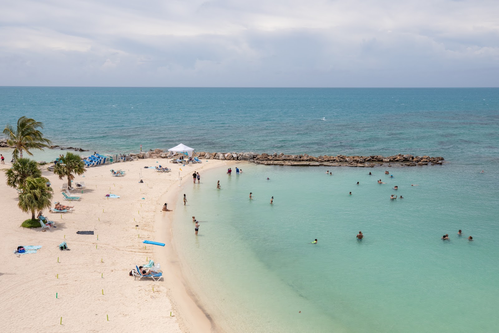 Foto af Snorkel Park Beach med lys fint sand overflade