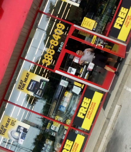 Auto Parts Store «Advance Auto Parts», reviews and photos, 7340 N Michigan Rd, Indianapolis, IN 46268, USA
