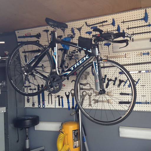 Bicycle Repair Shop «Thrill Bikes», reviews and photos, 4206 W Electra Ln, Glendale, AZ 85310, USA