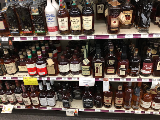 Liquor Store «Julios Liquor», reviews and photos, 140 Turnpike Rd, Westborough, MA 01581, USA