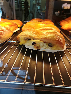 Au Croissant Doré à La Rochelle