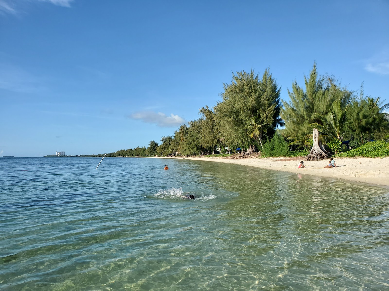 Foto de Kilili Beach com areia brilhante superfície