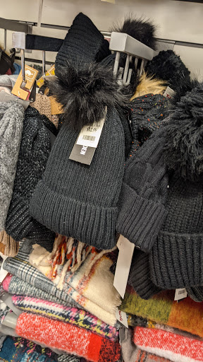 Department Store «T.J. Maxx», reviews and photos, 245 Bricktown Way, Staten Island, NY 10309, USA