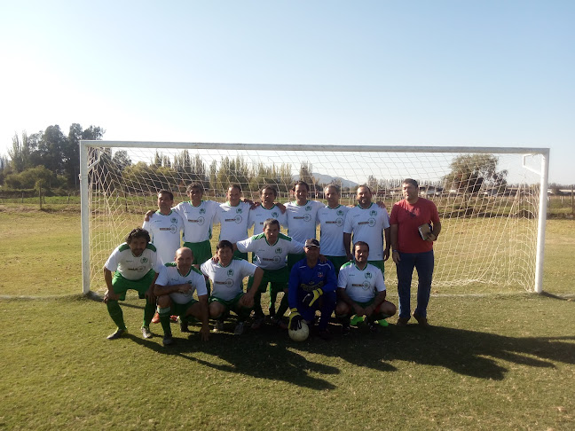 Opiniones de Club Deportivo El Prado en Peñaflor - Campo de fútbol