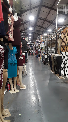 Shopping Mall «Los Amigos Mall», reviews and photos, 307 E Jefferson Blvd, Los Angeles, CA 90011, USA