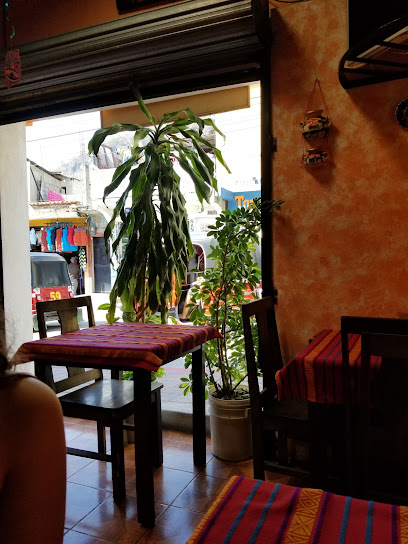 Restaurante Mexicano la Michoacana - PRWW+552, Calle de Los Arboles, Panajachel, Guatemala