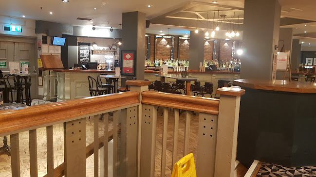 Henry's Cafe Bar Cardiff - Cardiff