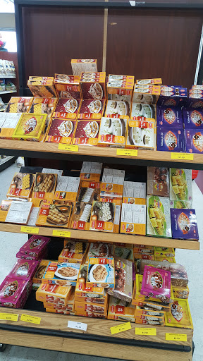 Indian Grocery Store «Trinethra Indian Supermarket», reviews and photos, 10255 S De Anza Blvd, Cupertino, CA 95014, USA