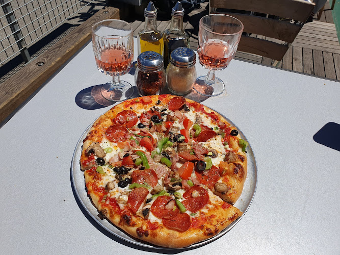 #8 best pizza place in Sausalito - Venice Gourmet Delicatessen & Pizzeria