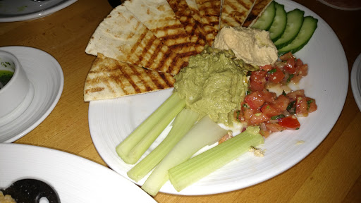 American Restaurant «Pinstripes», reviews and photos, 1150 Willow Rd, Northbrook, IL 60062, USA