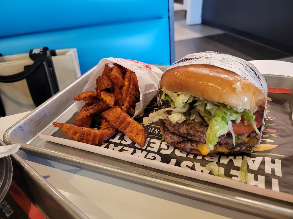 Fatburger & Buffalo's Express 40391