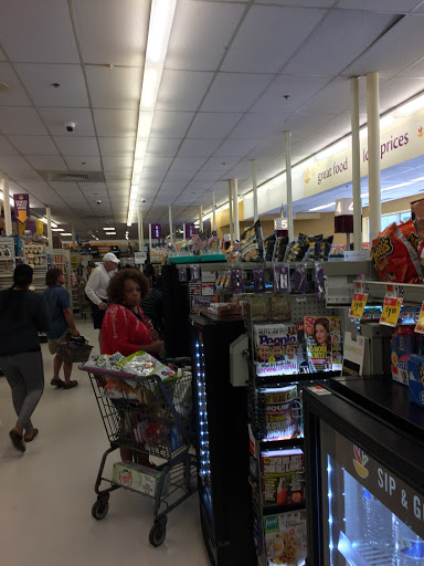 Grocery Store «Stop & Shop», reviews and photos, 225 Upper Main St, Edgartown, MA 02539, USA