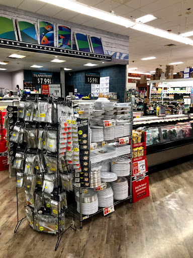 Shopping Mall «Plainview Shopping Center», reviews and photos, 381 S Oyster Bay Rd, Plainview, NY 11803, USA