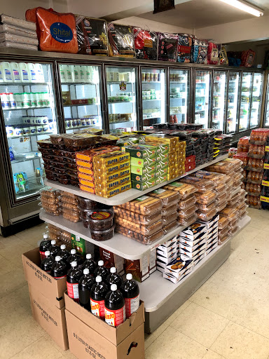 Grocery Store «Noor Meat & Grocery store», reviews and photos, 4563 South 13th Street, Milwaukee, WI 53221, USA