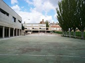 Colegio Público Reina Urraca en Artajona