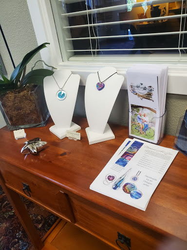 Cremation Service «Crown Memorial Center-Cremation Services», reviews and photos, 17064 SE McLoughlin Blvd, Portland, OR 97267, USA