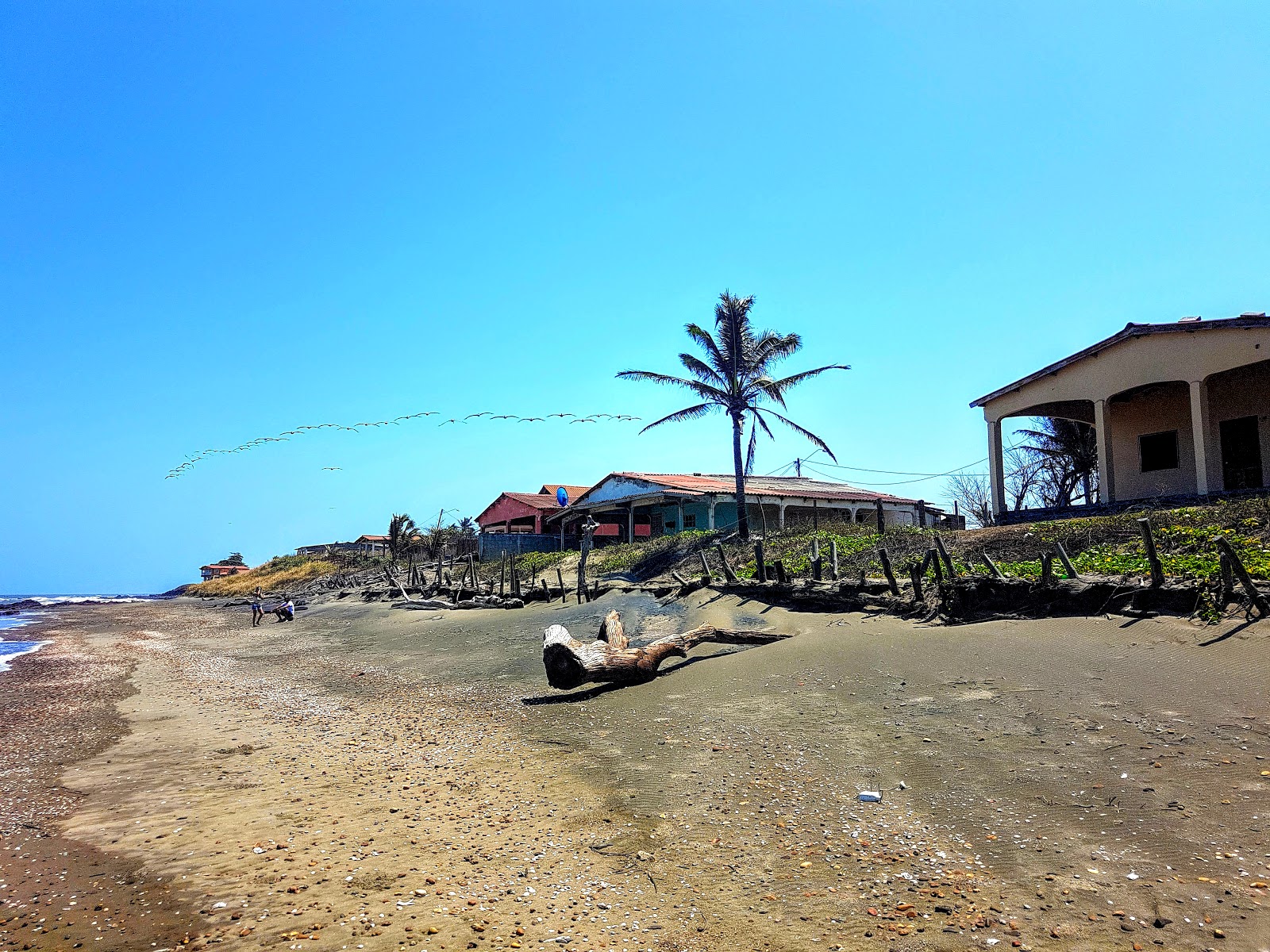 Foto van Comadres Beach met hoog niveau van netheid