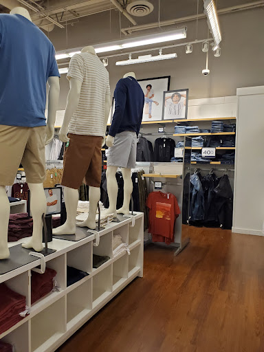 Clothing Store «Gap Outlet», reviews and photos, 1000 PA-611, Tannersville, PA 18372, USA