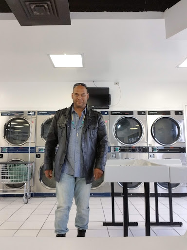 Laundromat «Sun City Laundry», reviews and photos, 11630 Pellicano Dr, El Paso, TX 79936, USA