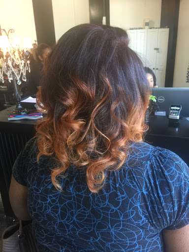 Beauty Salon «Curltopia», reviews and photos, 3150 Highlands Pkwy SE #203, Smyrna, GA 30082, USA