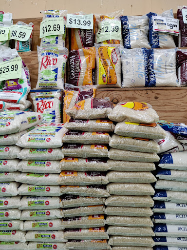 Grocery Store «Pueblo Meat Market - Newark NJ», reviews and photos, 880 Mt Prospect Ave # 1, Newark, NJ 07104, USA