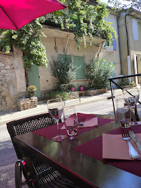 Atmosphère du Le Jas Restaurant à La Roque-d'Anthéron - n°3