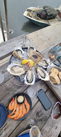 Plats et boissons du Restaurant de fruits de mer LA PERLE D'ARGENT. Huitres Nicolas Mercier Dégustation à Andernos-les-Bains - n°6