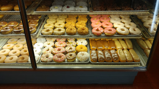 Donut Shop «Alvernon Donut Shop», reviews and photos, 1450 S Alvernon Way, Tucson, AZ 85711, USA