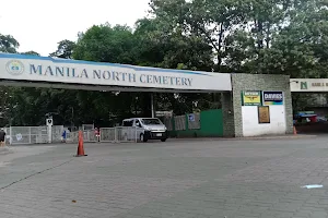 Manila North Cemetery image