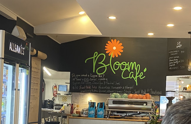 Comments and reviews of Bloom Cafe