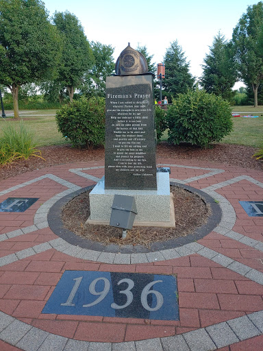 Park «Riemenschneider Park», reviews and photos, 600 Hayden Dr, Yorkville, IL 60560, USA