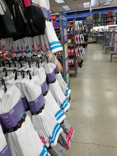 Shoe Store «SKECHERS Factory Outlet», reviews and photos, 1304 S Harbor Blvd, Fullerton, CA 92832, USA