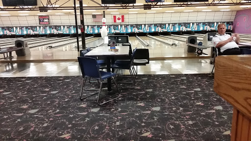 Bowling Alley «Sterling Lanes», reviews and photos, 33200 Schoenherr Rd, Sterling Heights, MI 48312, USA