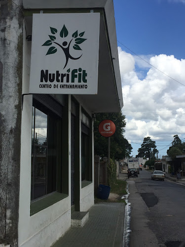 Opiniones de Gimnasio "NutriFit" centro de entrenamiento en Las Piedras - Gimnasio