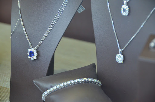 Jeweler «Jamie Hood Jewelers», reviews and photos, 2508 Avalon Ave, Muscle Shoals, AL 35661, USA