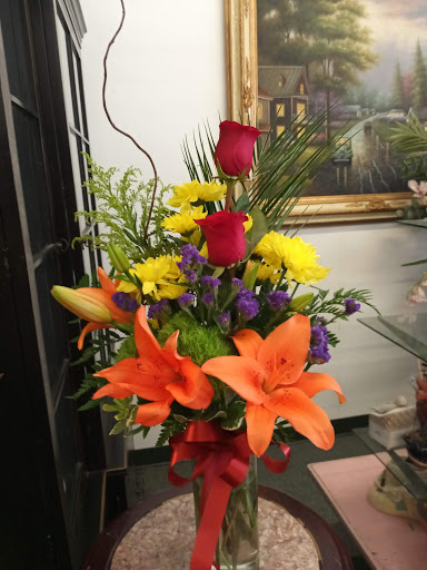 Florist «Rialto Florist», reviews and photos, 114 S Riverside Ave, Rialto, CA 92376, USA