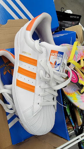 Shoe Store «WSS», reviews and photos, 7900 Sepulveda Blvd, Van Nuys, CA 91405, USA