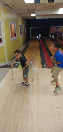 Bowling Alley «Indian Lanes», reviews and photos, 815 E Northside Dr, Clinton, MS 39056, USA