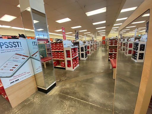 Shoe Store «Famous Footwear Outlet», reviews and photos, 5580 International Dr, Orlando, FL 32819, USA