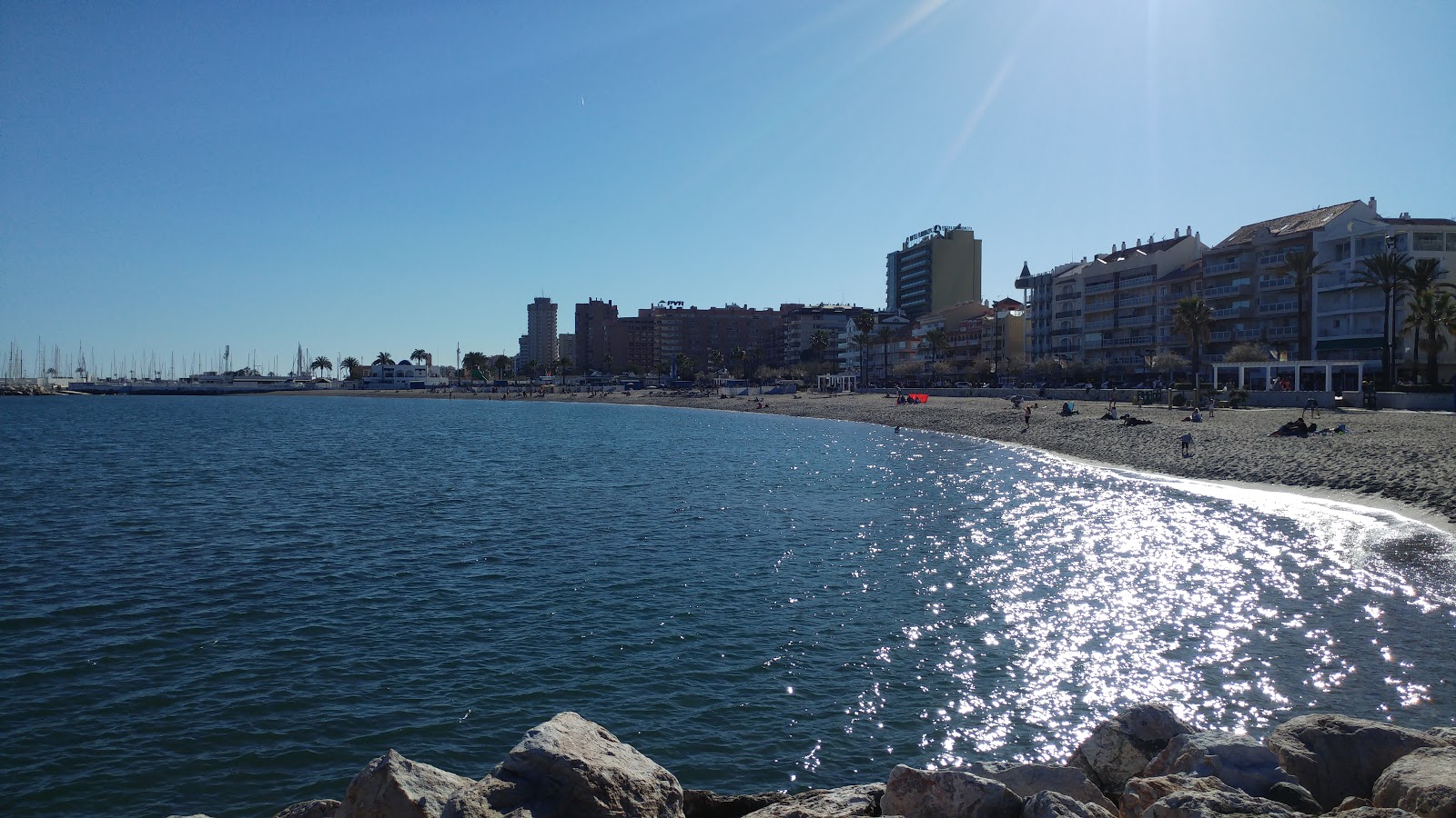 Φωτογραφία του Playa de San Francisco με επίπεδο καθαριότητας πολύ καθαρό