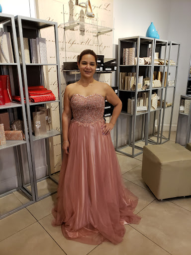 Dress Store «Camille La Vie», reviews and photos, 5223 International Dr, Orlando, FL 32819, USA